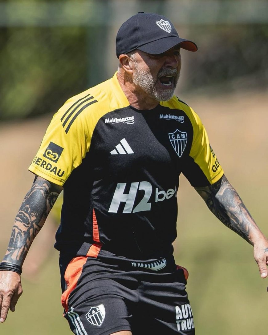 ATLÉTICO MINEIRO ENFOCA SU MIRADA EN BOLIVAR TRAS EL ARRIBO DE SAMPAOLI