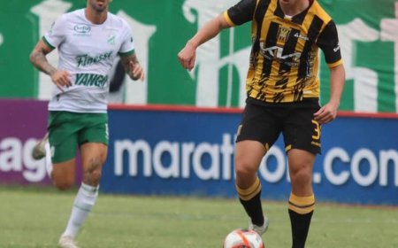 THE STRONGEST Y ORIENTE PETROLERO SE REPARTIERON PUNTOS EN EL PAJONAL