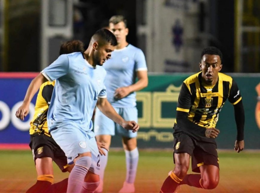 THE STRONGEST Y AURORA EMPATARON EN LOS PLAYOFFS DE IDA