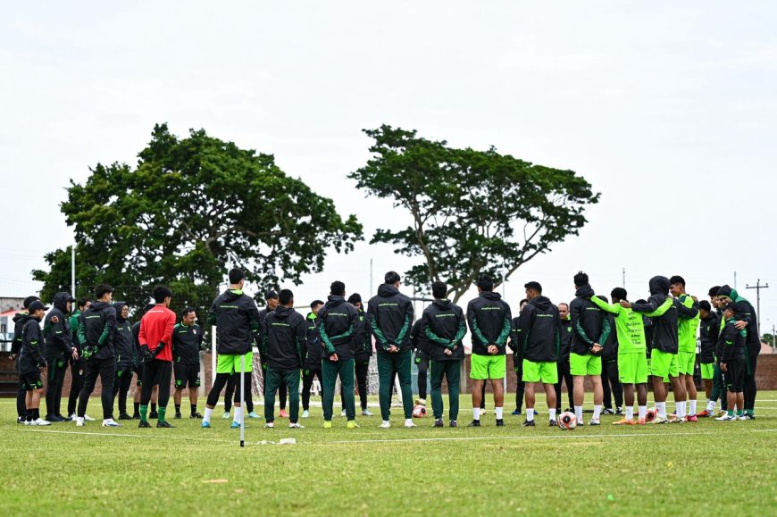 LA SELECCIÓN BOLIVIANA  CONCENTRA EN SANTA CRUZ