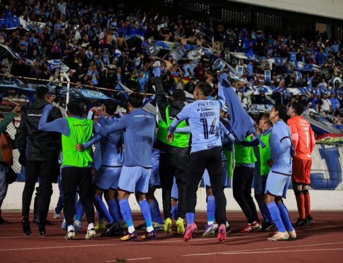 BOLÍVAR ELIMINÓ A THE STRONGEST EN LOS PENALES Y AVANZÓ EN LA COPA DE VERANO