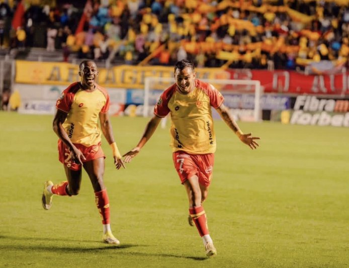 BRUNO MIRANDA SIGUE BRILLANDO EN ECUADOR