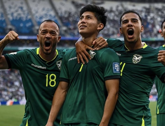 BOLIVIA TUMBÓ A SURINAM Y QUEDÓ A UN PASO DEL MUNDIAL