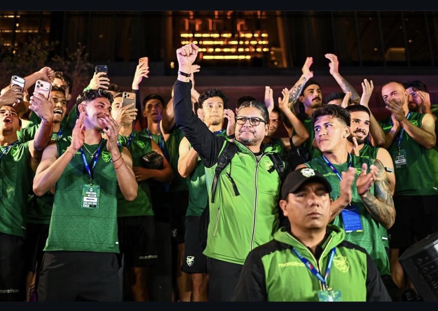 BOLIVIA VIVIÓ UN BANDERAZO LLENO DE ILUSIÓN ANTES DEL DUELO ANTE SURINAM