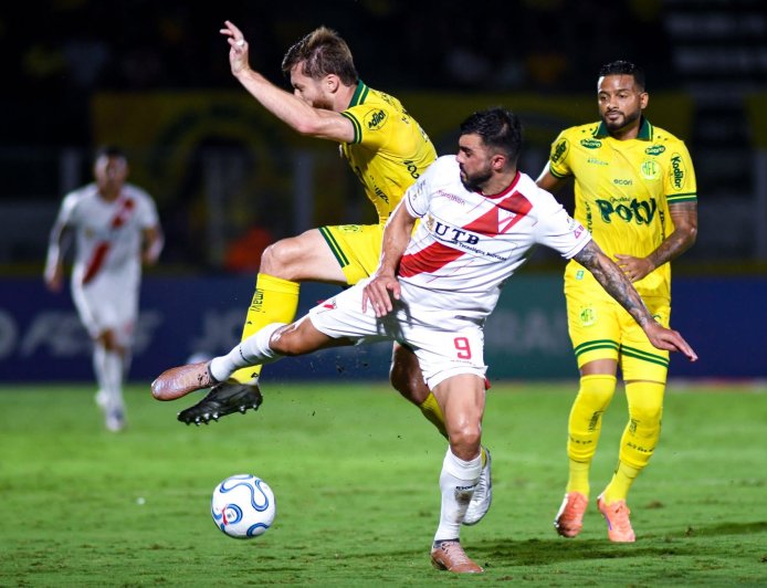 ALWAYS READY VOLVIÓ A CAER EN  LIBERTADORES Y QUEDÓ AL BORDE DE LA ELIMINACIÓN