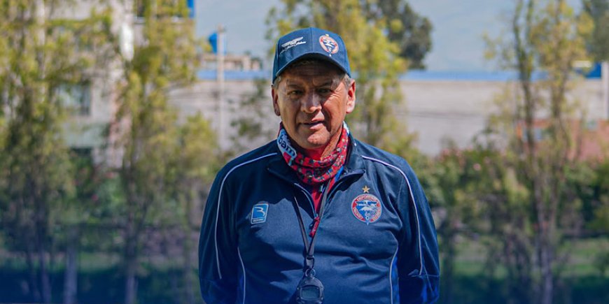 SIXTO VIZUETE TOMA LAS RIENDAS DE THE STRONGEST