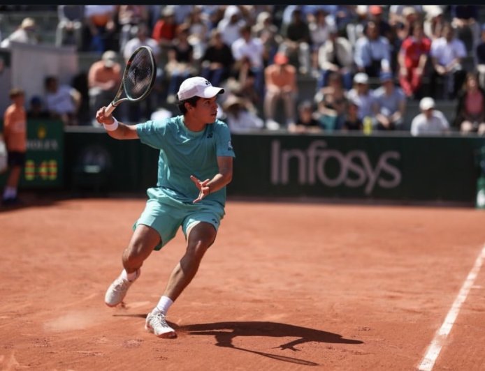 JUAN CARLOS PRADO CAYÓ CON HONOR TRAS UNA BATALLA MARATÓNICA EN ROLAND GARROS