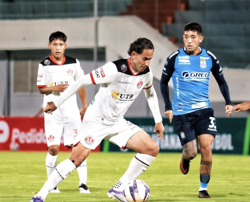 FC UNIVERSITARIO Y BLOOMING EMPATARON EN UN DUELO INTENSO