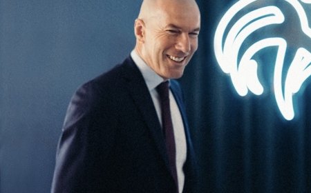 ZINEDINE ZIDANE INICIÓ SU ETAPA CON FRANCIA EN BUSCA DE LA GLORIA