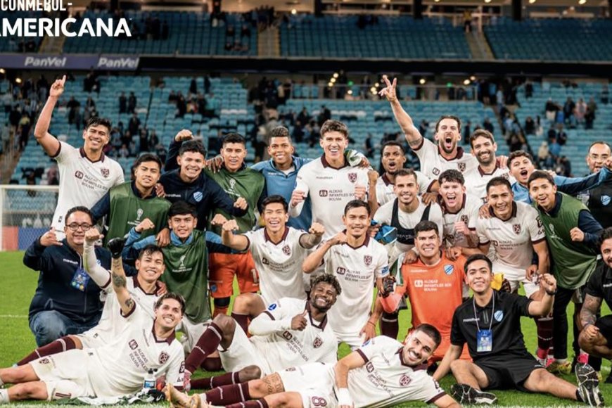 BOLÍVAR VOLVIÓ A GANAR EN BRASIL Y ELIMINÓ A GRÊMIO