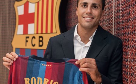 RODRI FUE PRESENTADO COMO NUEVO JUGADOR DEL BARCELONA