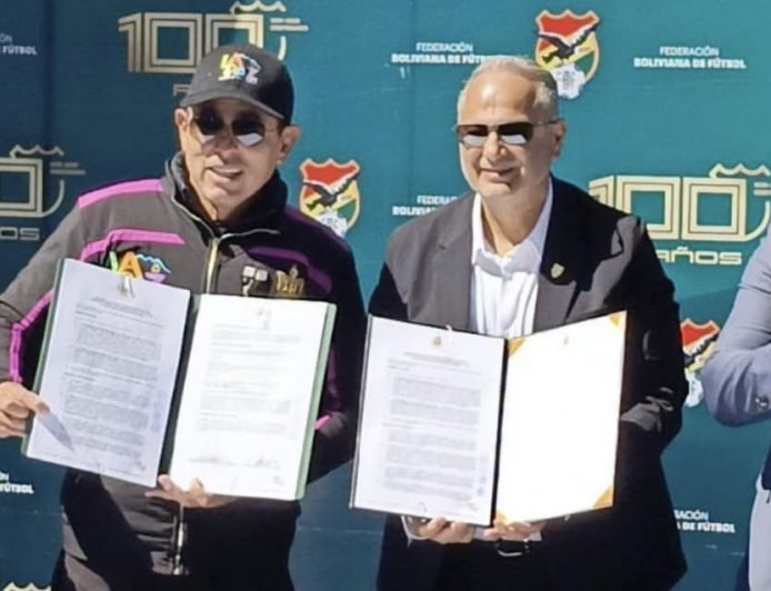 BOLIVIA INAUGURÓ SU PRIMER FIFA ARENA EN LA PAZ