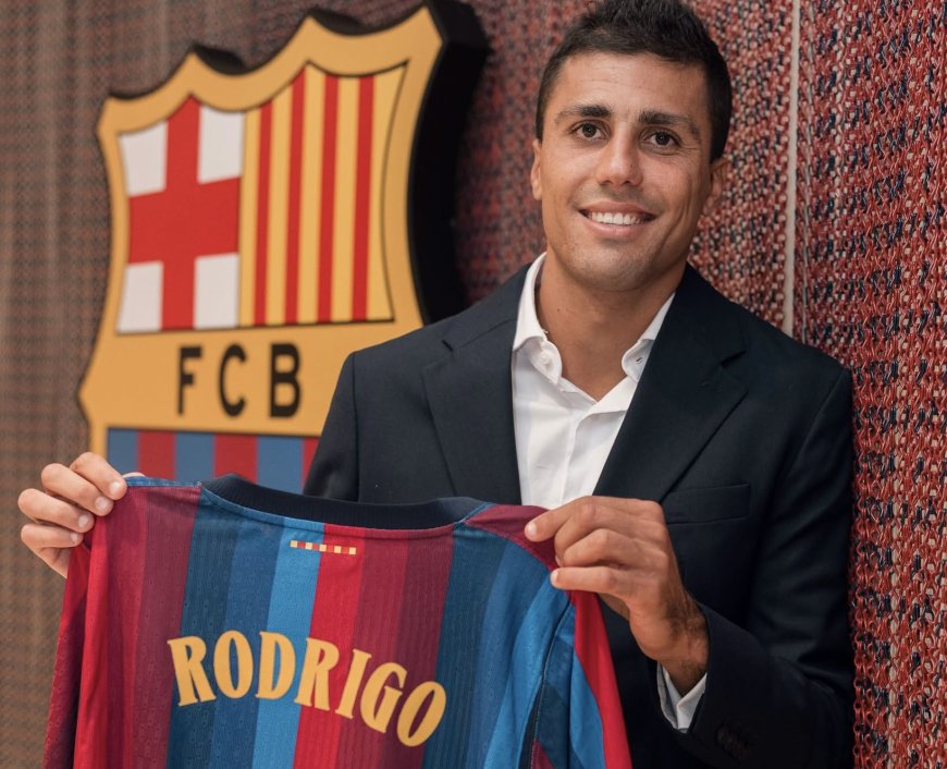 RODRI FUE PRESENTADO COMO NUEVO JUGADOR DEL BARCELONA
