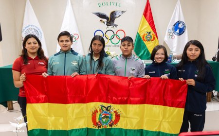 BOLIVIA ENTREGÓ LA TRICOLOR PARA LOS JUEGOS SURAMERICANOS SANTA FE 2026