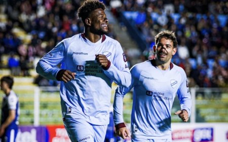 BOLÍVAR SUFRIÓ ANTE GV SAN JOSÉ, PERO SE MANTIENE EN LA CIMA