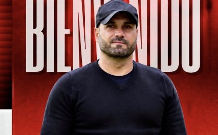 THIAGO LEITAO VUELVE AL BANCO DE FC UNIVERSITARIO