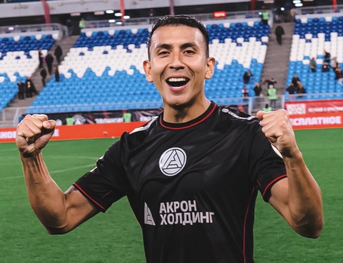 ROBERTO CARLOS FERNÁNDEZ RENOVÓ CON EL AKRON HASTA 2030