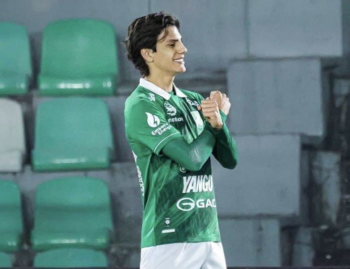 DOBLETE DE NACIF Y GOLPE DE ORIENTE PETROLERO A THE STRONGEST
