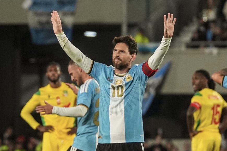 LIONEL MESSI: “AYER FUE MI ÚLTIMO PARTIDO Y YA EXTRAÑO VESTIR LA CELESTE Y BLANCA”
